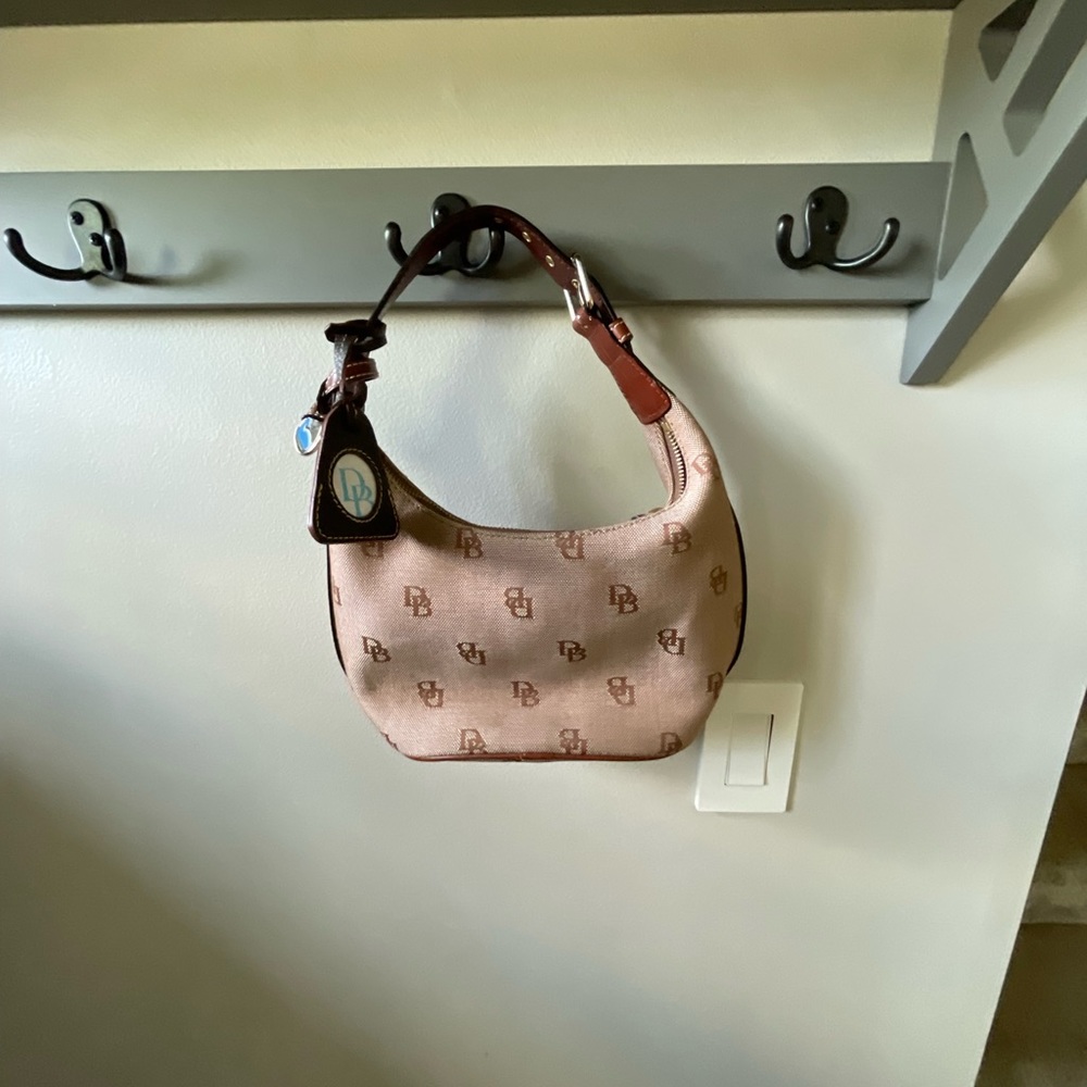 Dooney Bourke